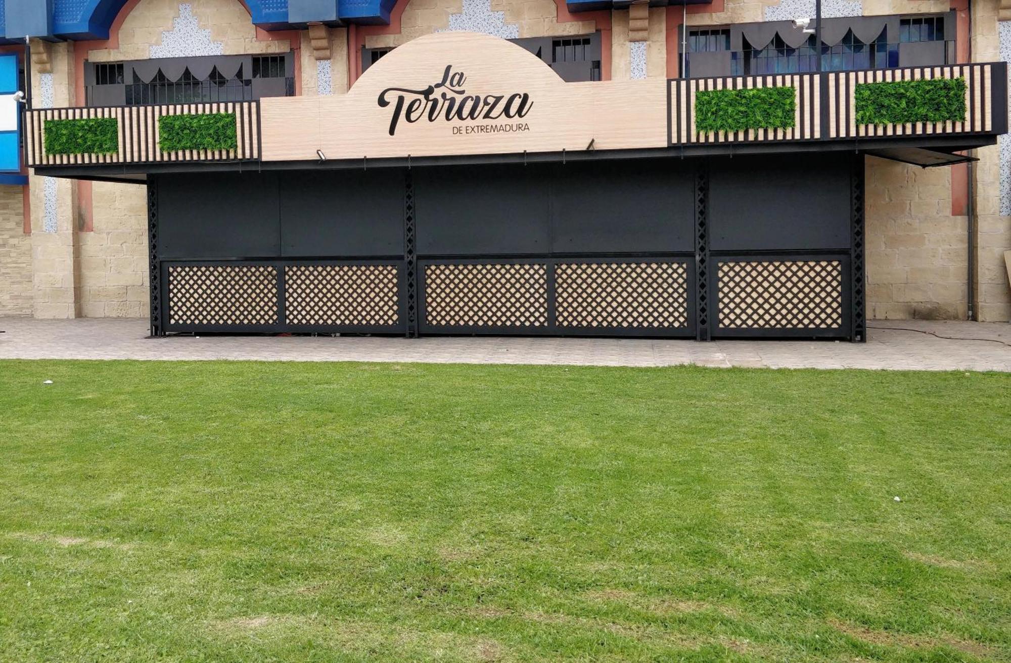 Hostal La Despensa De Extremadura Пласенсия Екстериор снимка