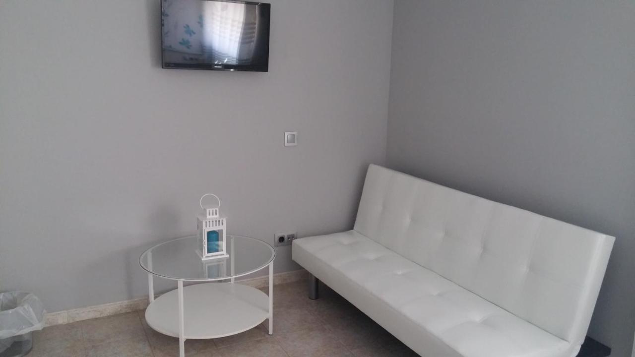 Hostal La Despensa De Extremadura Пласенсия Екстериор снимка